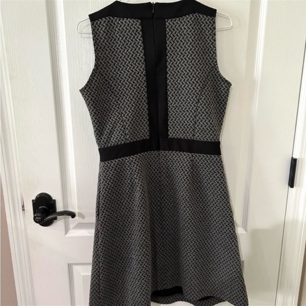 Anthropologie's Tabitha Black Gray Herringbone Te… - image 7